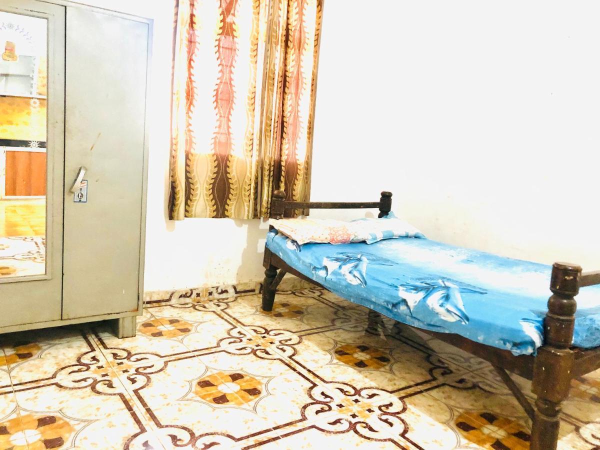 קלנגוטה Blue Waves Guest House מראה חיצוני תמונה